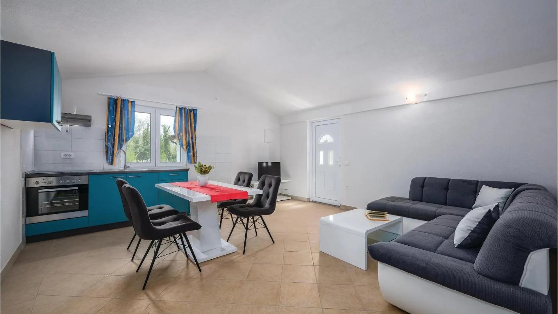 2 Bedroom Gorgeous Home In Sv,Lovrec Jakici 0*,  كرواتيا